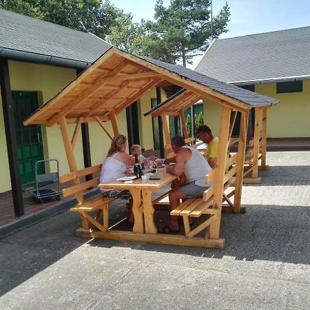 Vadasa Motel Es Etterem Hegyhatszentjakab Bagian luar foto