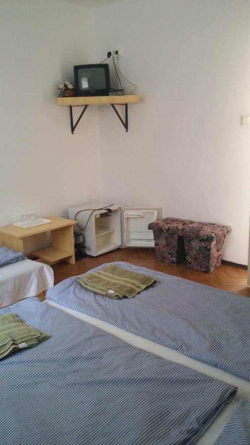 Vadasa Motel Es Etterem Hegyhatszentjakab Bagian luar foto